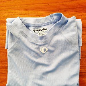 Pearl Izumi Short Sleeve Tee Shirt in powder blue Size Medium
